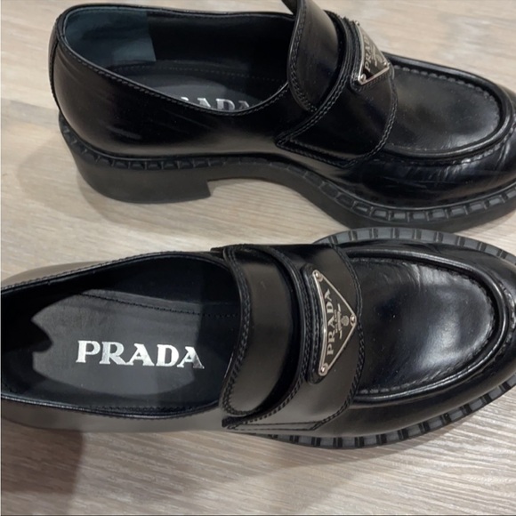 Prada monolith loafers - Picture 2 of 4